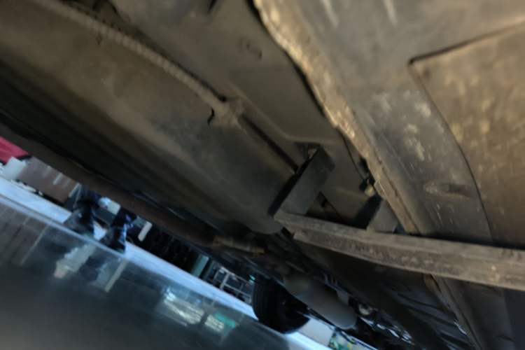 Used Dongfeng Fengon 580 2018 1.5T CVT Luxury Model Chassis Rear Right