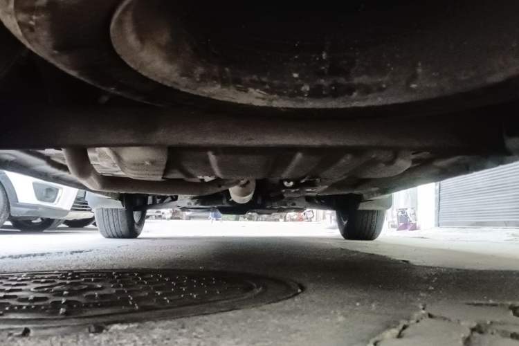 Used Dongfeng Fengon 580 2018 1.5T Manual Smart Edition Chassis Rear