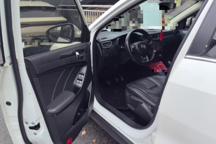 Used Dongfeng Fengon 580 2018 Revised Version 1.8L Manual Comfort Edition Driver Seat