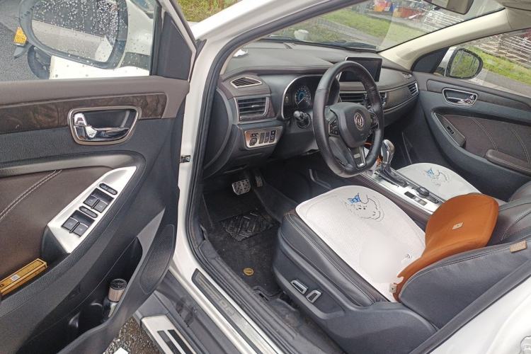 Used Dongfeng Fengon 580 2018 1.5T CVT Smart Connectivity Version Driver Seat