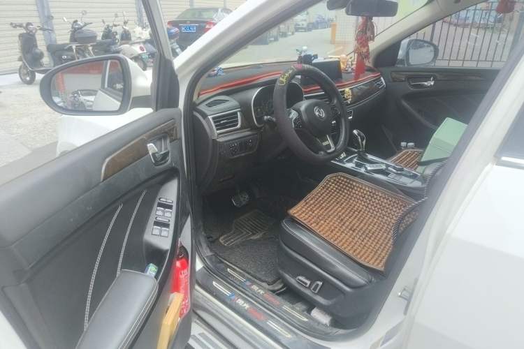 Used Dongfeng Fengon 580 2018 1.5T CVT ZhiShang Version Driver Seat