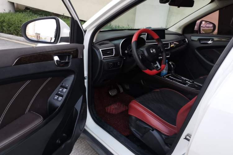 Used Dongfeng Fengon 580 2018 1.5T CVT Luxury Model Driver Seat