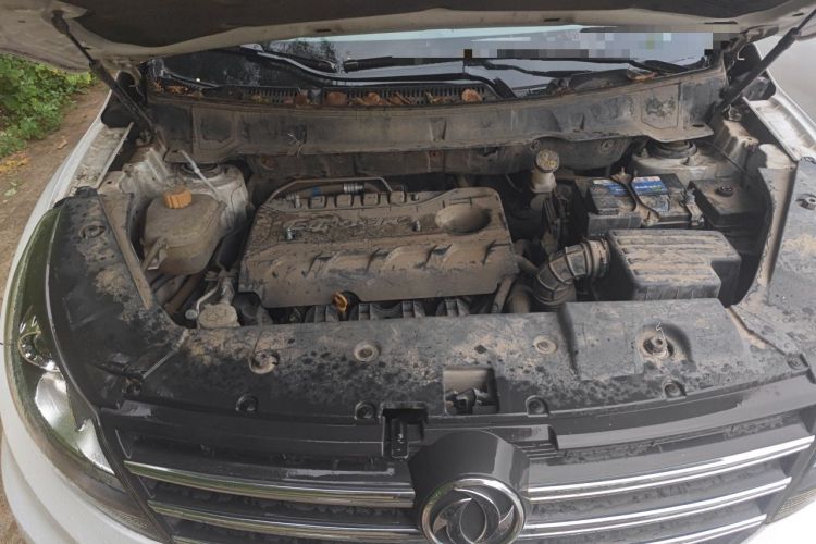 Used Dongfeng Fengon 580 2018 1.8L Manual Comfort Model Engine Bay