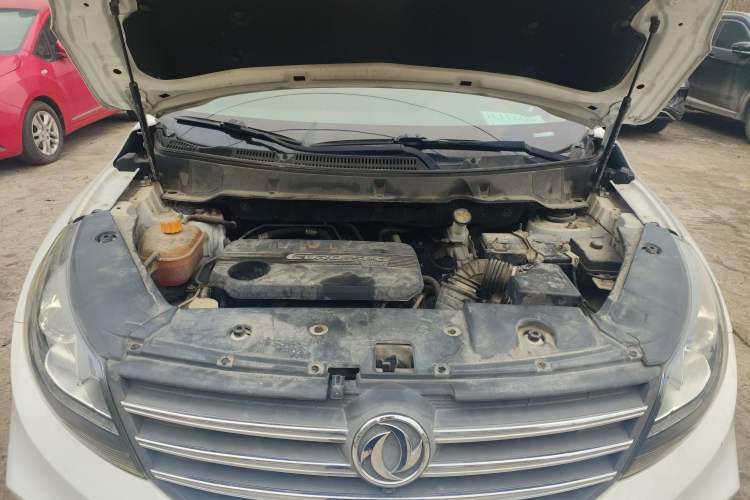 Used Dongfeng Fengon 580 2018 1.5T CVT Luxury Model Engine Bay