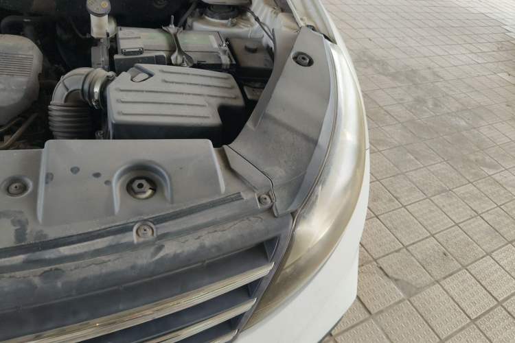 Used Dongfeng Fengon 580 2018 1.5T CVT ZhiShang Version Engine Bay Left
