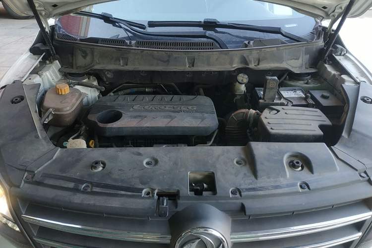 Used Dongfeng Fengon 580 2018 1.5T CVT Luxury Model Engine Bay