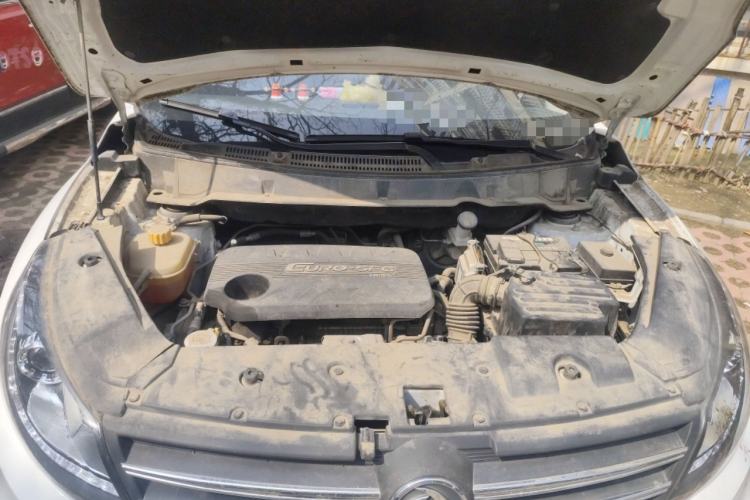 Used Dongfeng Fengon 580 2018 Revised Version 1.5T Manual Luxury Edition Engine Bay