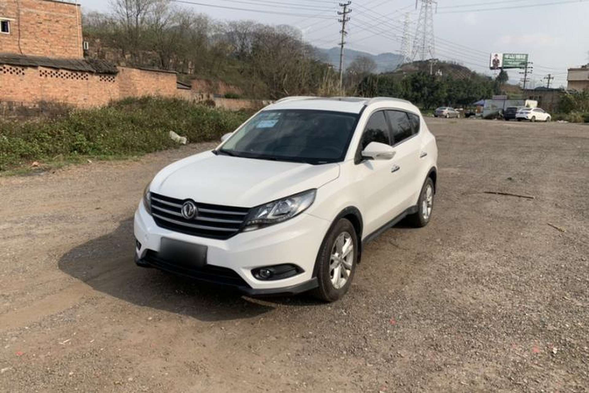 Used Dongfeng Fengon 580 2018 1.5T CVT Luxury Model Exterior 2