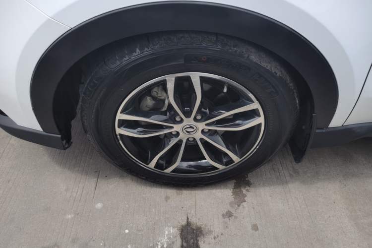 Used Dongfeng Fengon 580 2018 1.5T CVT Luxury Model Exterior 4