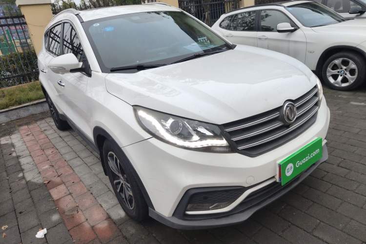 Used Dongfeng Fengon 580 2018 Revised Version 1.5T CVT Luxury Edition Front Right 45 Deg