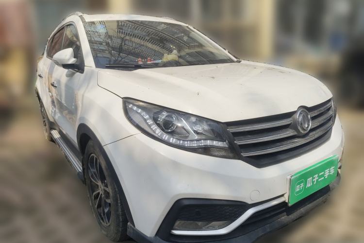 Used Dongfeng Fengon 580 2018 Revised Version 1.5T Manual Luxury Edition Front Right 45 Deg