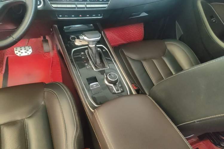 Used Dongfeng Fengon 580 2018 1.5T CVT Smart Connectivity Version Gear Lever