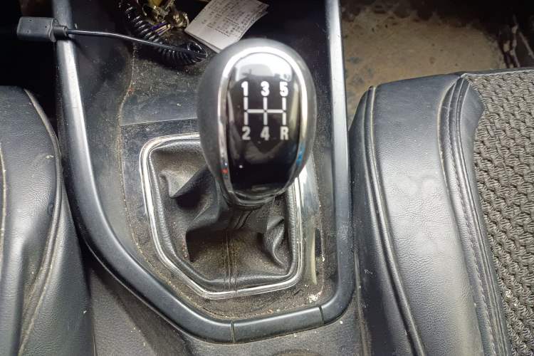 Used Dongfeng Fengon 580 2018 1.8L Manual Comfort Model Gear Lever