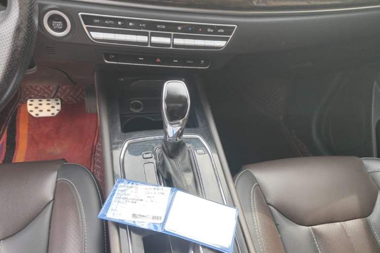 Used Dongfeng Fengon 580 2018 1.5T CVT Luxury Model Gear Lever