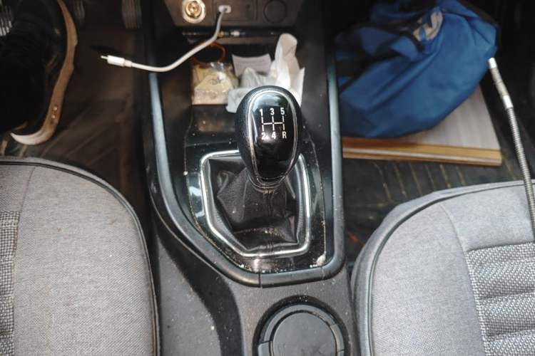 Used Dongfeng Fengon 580 2018 1.8L Manual Comfort Model Gear Lever