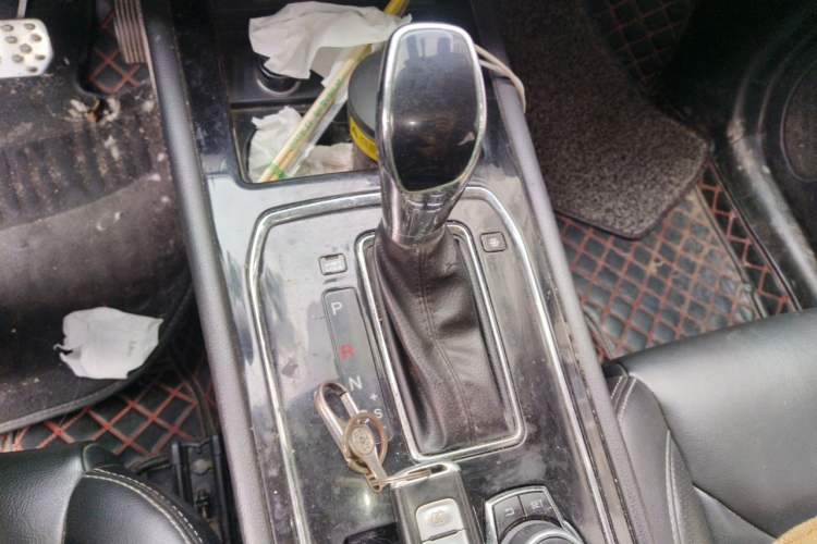 Used Dongfeng Fengon 580 2018 1.5T CVT ZhiShang Version Gear Lever