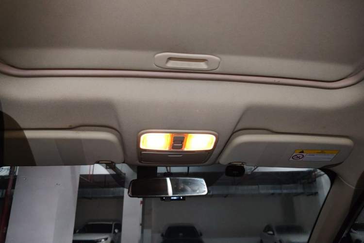 Used Dongfeng Fengon 580 2018 1.5T CVT Luxury Model Headliner