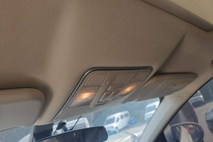 Used Dongfeng Fengon 580 2018 1.5T CVT Smart Connectivity Version Headliner