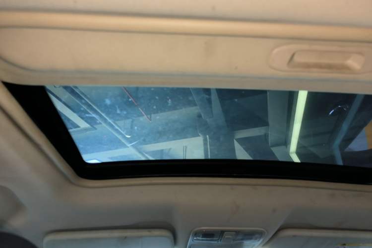 Used Dongfeng Fengon 580 2018 1.5T CVT Luxury Model Headliner