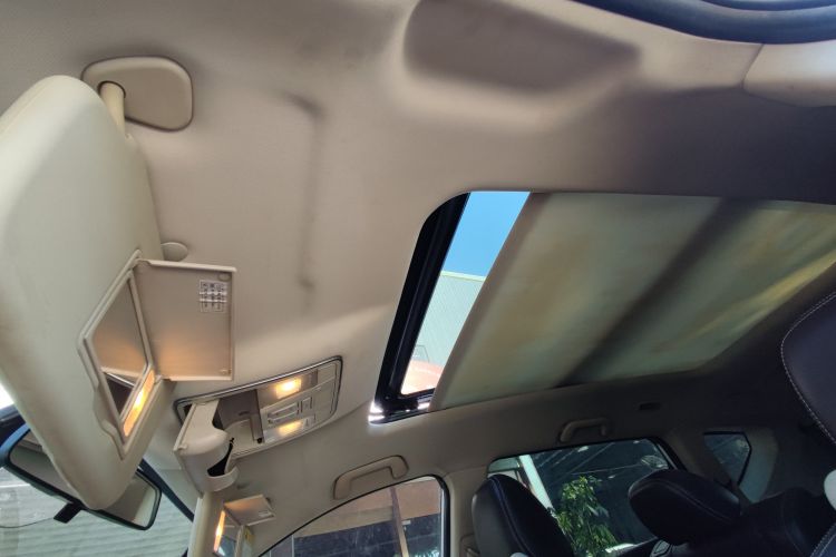 Used Dongfeng Fengon 580 2018 1.5T CVT Smart Connectivity Version Headliner