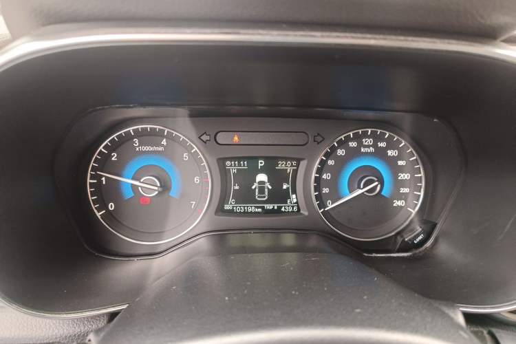Used Dongfeng Fengon 580 2018 1.5T CVT Smart Connectivity Version Instrument Cluster