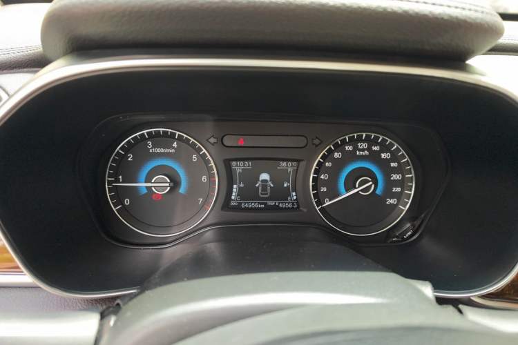 Used Dongfeng Fengon 580 2018 1.5T Manual Luxury Model Instrument Cluster