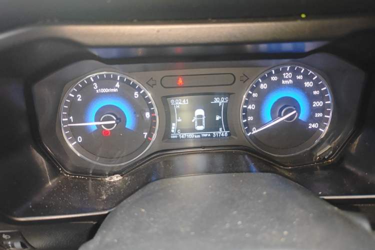 Used Dongfeng Fengon 580 2018 1.8L Manual Comfort Model Instrument Cluster