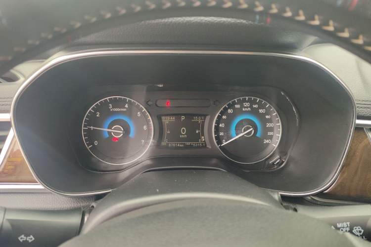 Used Dongfeng Fengon 580 2018 1.5T CVT Luxury Model Instrument Cluster