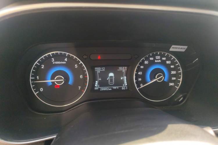 Used Dongfeng Fengon 580 2018 Revised Version 1.5T Manual Luxury Edition Instrument Cluster