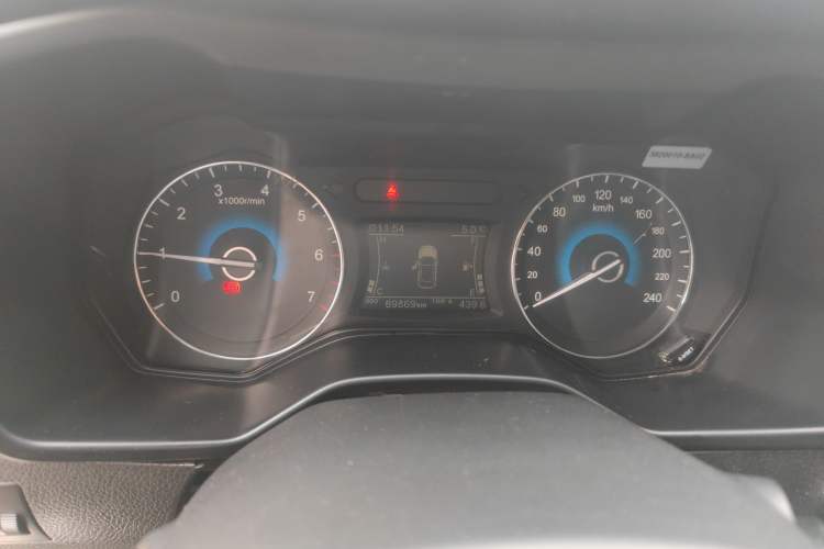 Used Dongfeng Fengon 580 2018 1.8L Manual Comfort Model Instrument Cluster