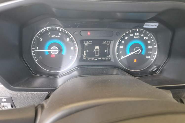 Used Dongfeng Fengon 580 2018 Revised Version 1.8L Manual Comfort Edition Instrument Cluster