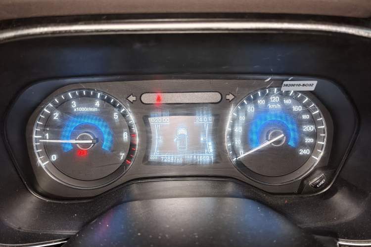 Used Dongfeng Fengon 580 2018 1.5T Manual Luxury Model Instrument Cluster