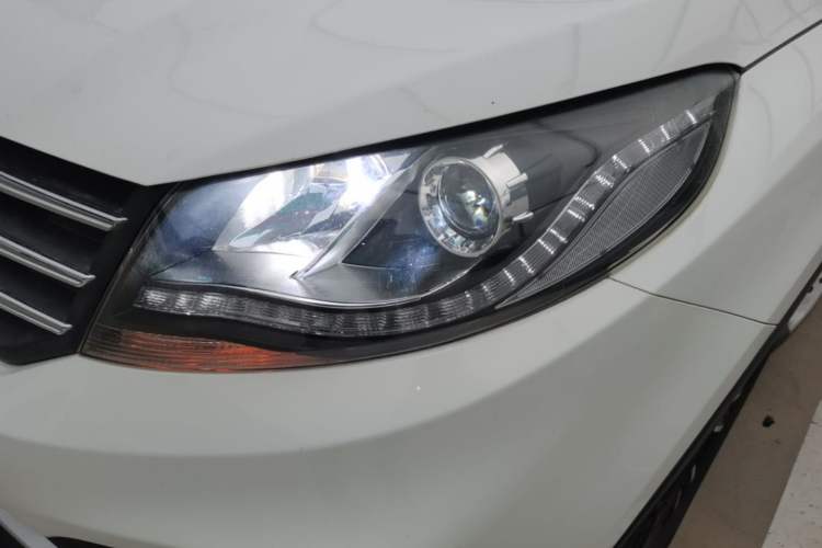 Used Dongfeng Fengon 580 2018 1.5T CVT Luxury Model Left Front Headlight