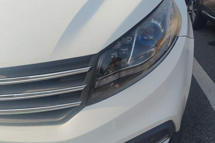 Used Dongfeng Fengon 580 2018 1.5T CVT Smart Connectivity Version Left Front Headlight