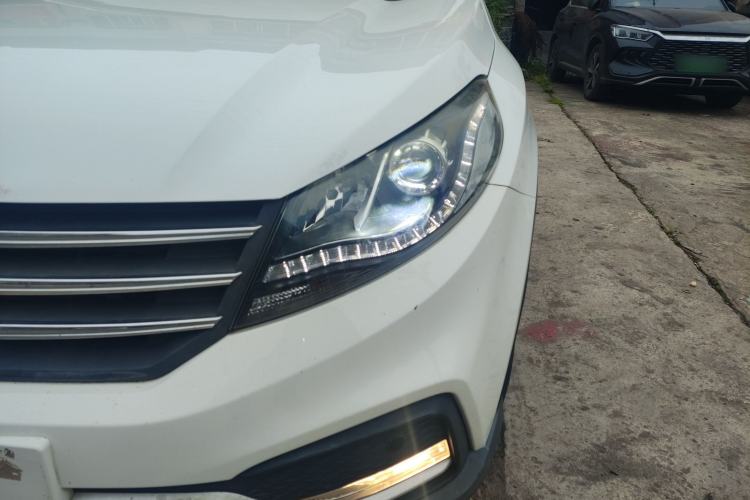 Used Dongfeng Fengon 580 2018 1.5T CVT Luxury Model Left Front Headlight