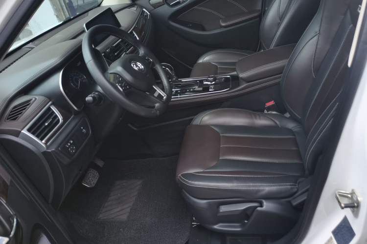Used Dongfeng Fengon 580 2018 1.5T CVT Luxury Model Left Front Seat