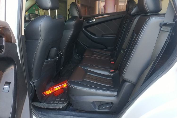Used Dongfeng Fengon 580 2018 1.5T CVT Luxury Model Left Rear Seat