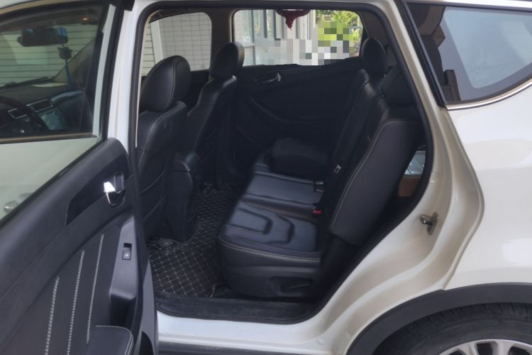 Used Dongfeng Fengon 580 2018 Revised Version 1.8L Manual Comfort Edition Left Rear Seat
