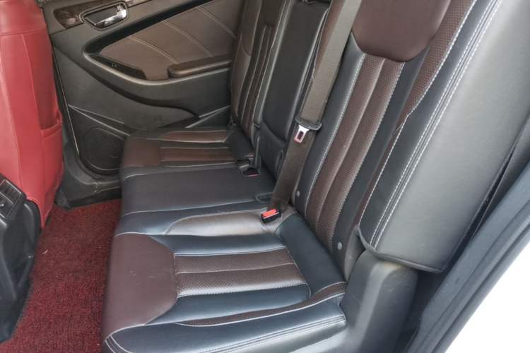 Used Dongfeng Fengon 580 2018 1.5T CVT Luxury Model Left Rear Seat