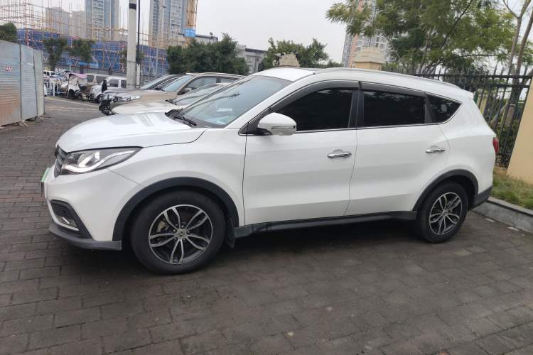 Used Dongfeng Fengon 580 2018 Revised Version 1.5T CVT Luxury Edition Left Side
