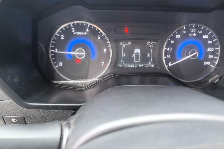 Used Dongfeng Fengon 580 2018 Revised Version 1.8L Manual Comfort Edition Odometer Close Up