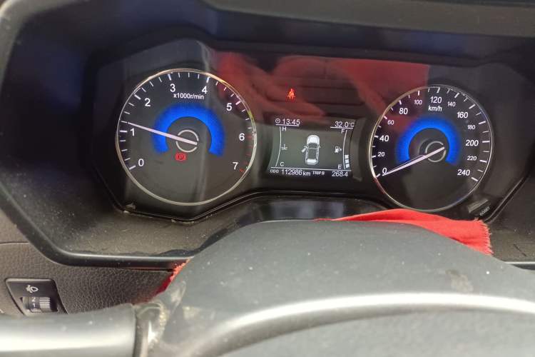 Used Dongfeng Fengon 580 2018 1.8L Manual Comfort Model Odometer Close Up