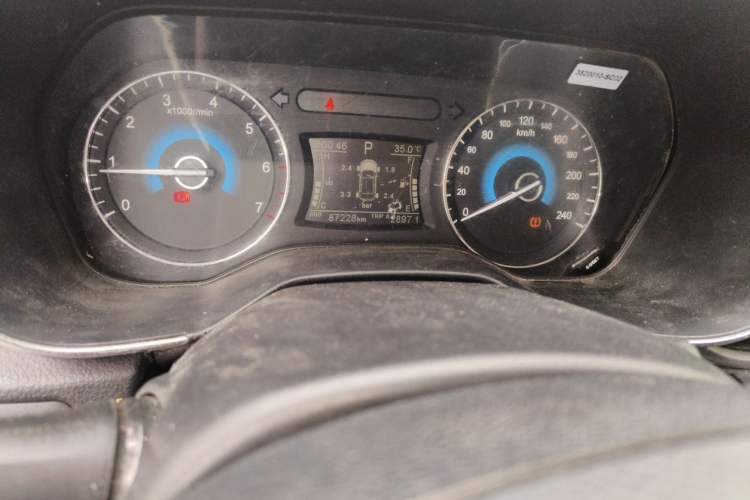 Used Dongfeng Fengon 580 2018 1.5T CVT ZhiShang Version Odometer Close Up