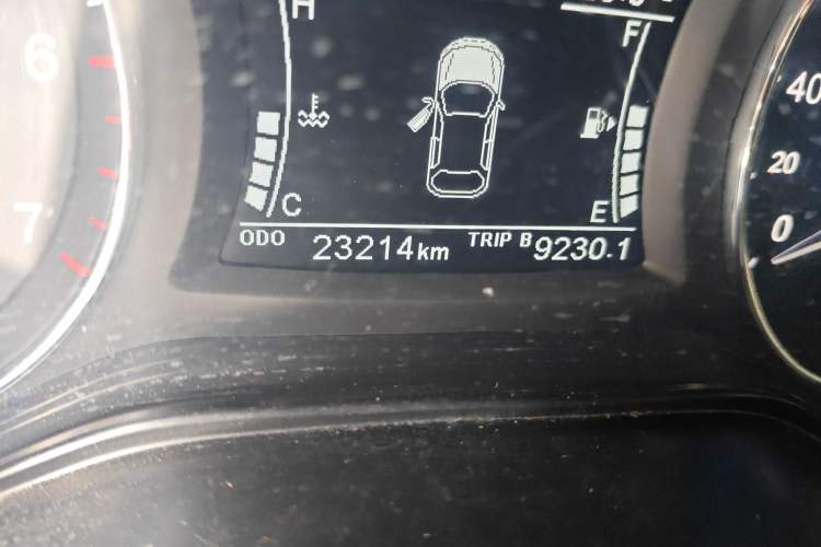 Used Dongfeng Fengon 580 2018 1.8L Manual Comfort Model Odometer Close Up