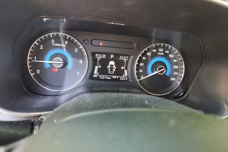 Used Dongfeng Fengon 580 2018 1.5T CVT Luxury Model Odometer Close Up