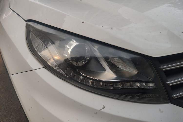 Used Dongfeng Fengon 580 2018 1.8L Manual Comfort Model Right Front Headlight