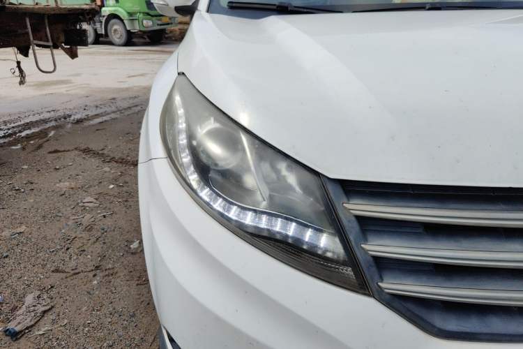 Used Dongfeng Fengon 580 2018 1.8L Manual Comfort Model Right Front Headlight