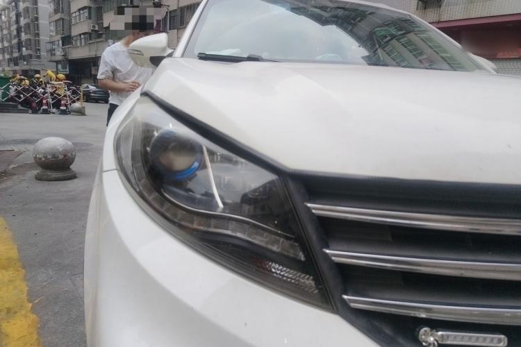 Used Dongfeng Fengon 580 2018 1.5T CVT ZhiShang Version Right Front Headlight