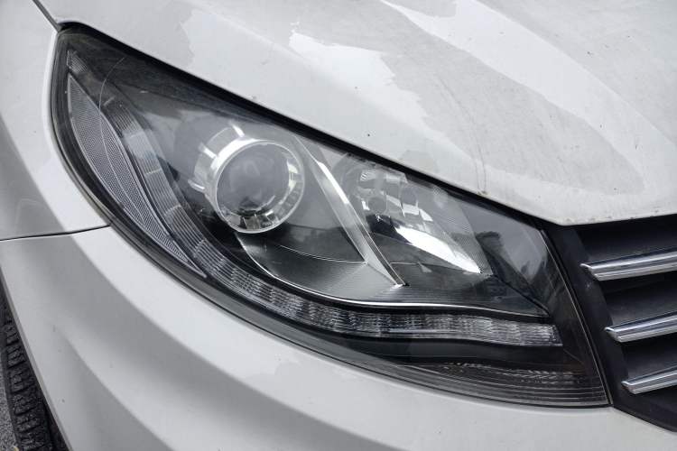 Used Dongfeng Fengon 580 2018 1.8L Manual Comfort Model Right Front Headlight