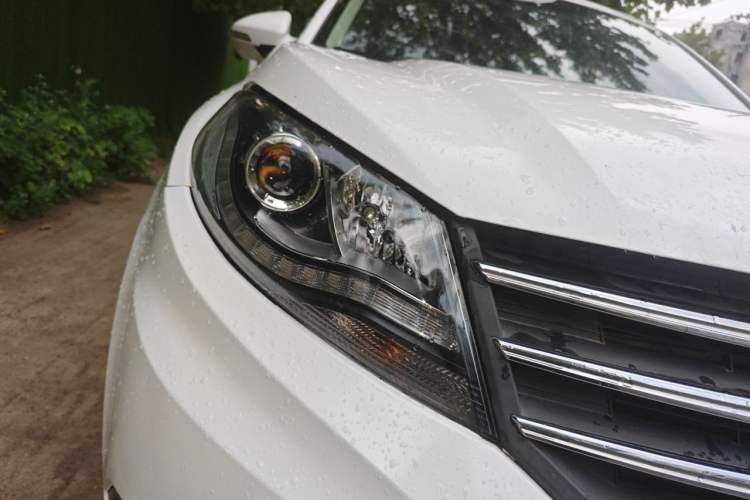 Used Dongfeng Fengon 580 2018 1.8L Manual Comfort Model Right Front Headlight